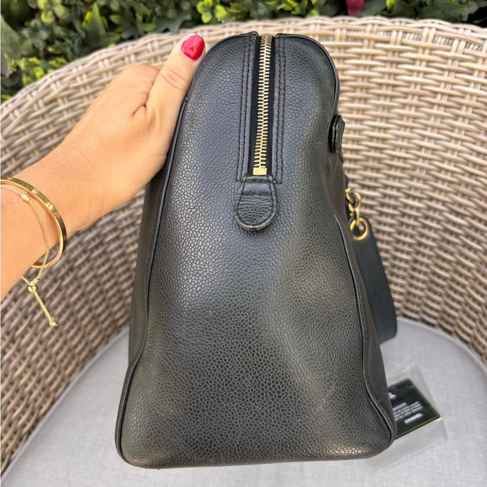 Authentic CHANEL black Caviar leather timeless Dome tote - Picture 6 of 16